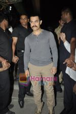 Aamir Khan at the Launch of Suzanne Roshan_s The Charcoal Project in Andheri, Mumbai on 27th Feb 2011 (121).JPG